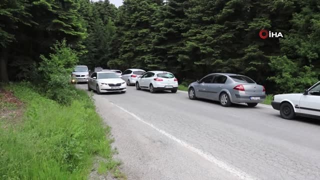 Gölcük Tabiat Parkı'nda bayram yoğunluğu