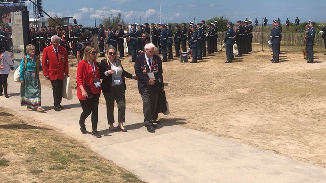 Les vétérans canadiens héros de Courseulles