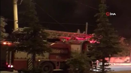 Niğde'de 2 kişinin öldüğü araç yangınının görüntüleri ortaya çıktı