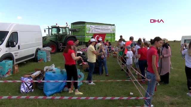TEKİRDAĞ Köyde uçurtma şenliği ile bayramı kutladılar