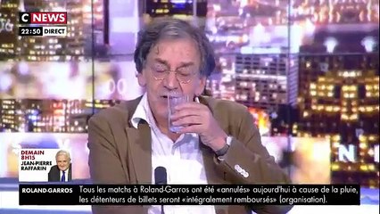 Alain Finkielkraut : "Du foot féminin.... Et après de la boxe féminine... J'ai pas envie de voir ça... Vraiment pas !"