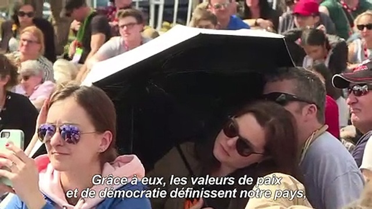 D-Day: Trudeau et Philippe rendent hommage aux...