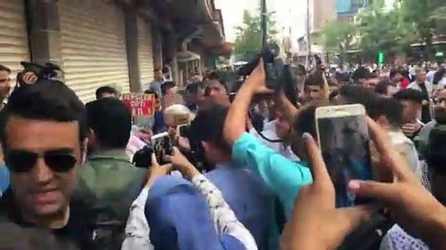 Diyarbakır’da Yıldırım’ı gören işportacı: Hele bak kim gelmiş, kurşun geçirmez, depreme dayanıklı pijama 15 TL