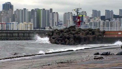 부산지역 비바람 잦아들어 / YTN