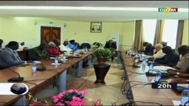 ORTM - Tenue d’une première réunion par le gouvernement à la primature sur la gestion de la crise au centre du Mali - la solution politique et militaire