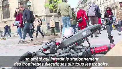 Paris: trottinettes interdites sur les trottoirs, vitesse bridée