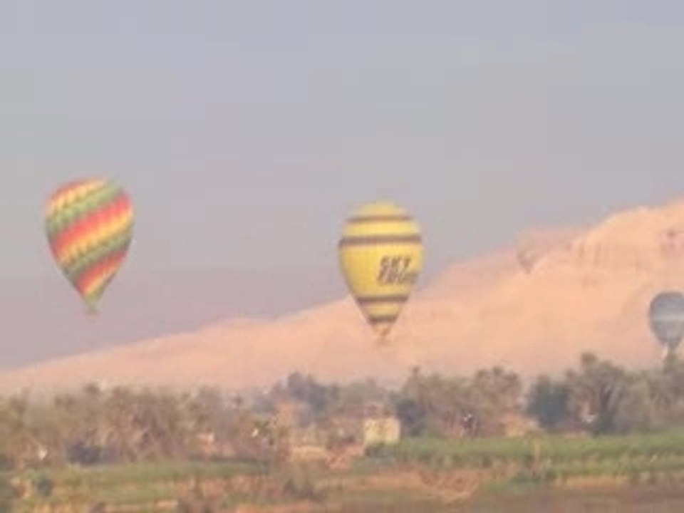 Montgolfières sur le Nil (Louxor)