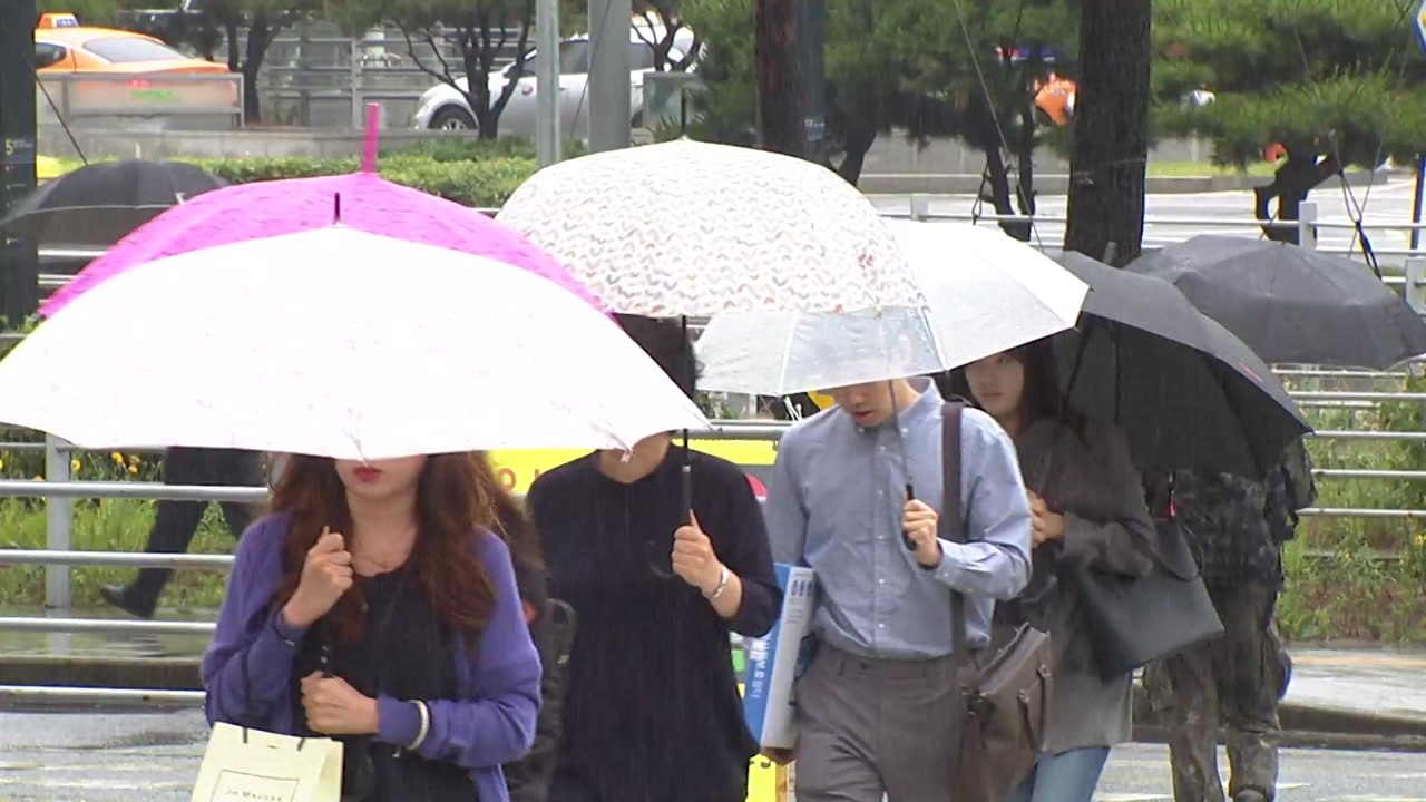 [날씨] 밤사이 태풍급 비바람...주말, 다시 파란 하늘 / YTN