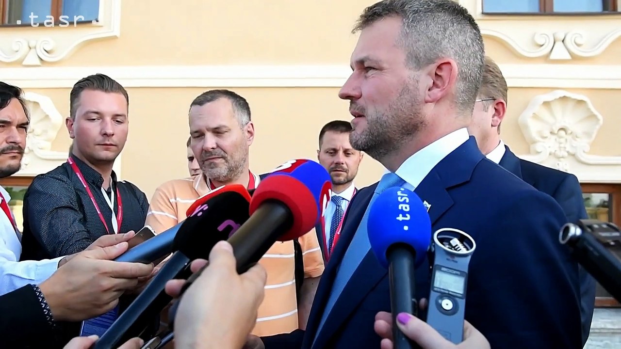 V.Putin uistil P. Pellegriniho v otázke tranzitu plynu a o postoji k roku 1968