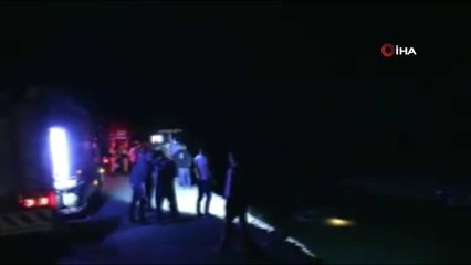 Kontrolden çıkan otomobil çaya uçtu: 3 yaralı