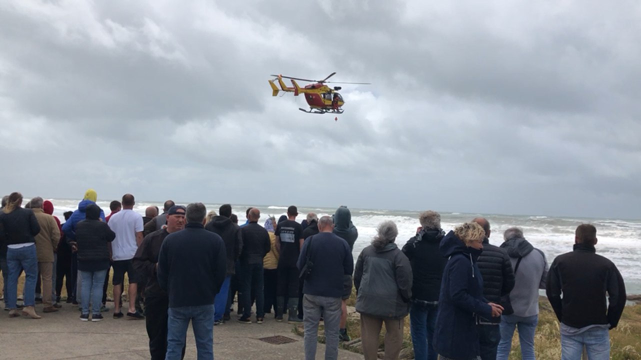 Tempête Miguel: un bateau de la SNSM chavire