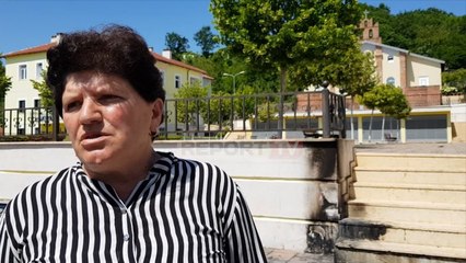 Report TV - Digjen dy makinat e kryetares së PD së në Ulëz Shkak angazhimet politike