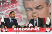 Sivasspor, Rıza Çalımbay ile sözleşme imzaladı