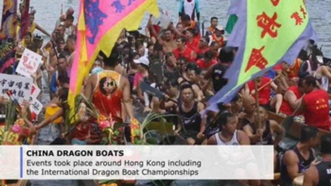 Hong Kong holds dragon boat festival