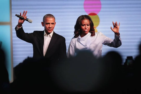 Barack and Michelle Obama Ink Podcast Deal With Spotify