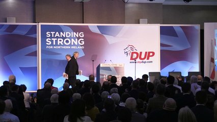 Theresa May deja las riendas del Brexit y abre carrera por su sucesión