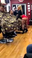 A barbearia de sonho de qualquer homem!