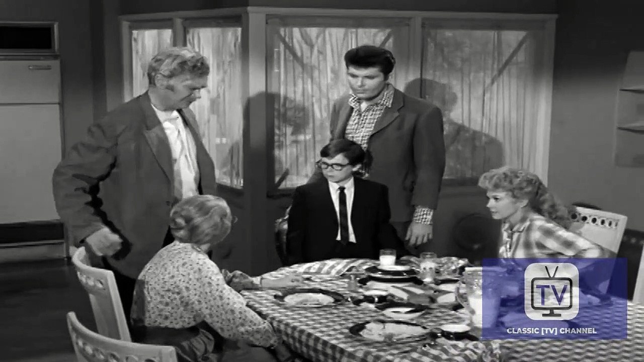 The Beverly Hillbillies - Season 1 - Episode 36 - Jethro's Friend