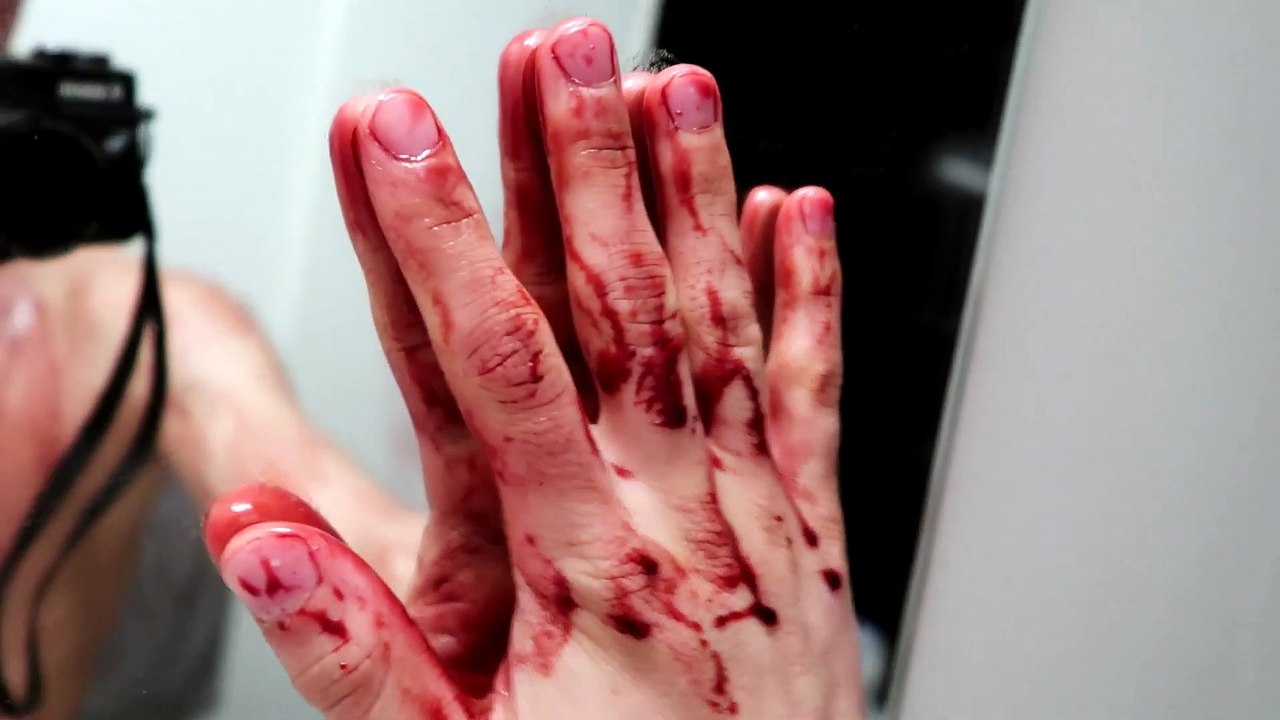 ممباوي| PRANK | !!مقلب حمام الدم