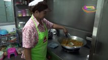 คุณยายวัย 67 ปีชาวตำบลทับเที่ยง อ.เมือง จ.ตรัง หันมาทำขนมเบเกอรี่นานกว่า 13 ปี