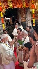 PM visits Guruvayoor Temple Kerala - Kerala9.com
