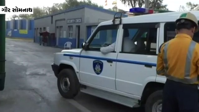 કોસ્ટગાર્ડ સમુદ્રમાંથી 2 શંકાસ્પદ જહાજ સિલ કરેલી હાલતમાં મળ્યા, ડ્રગ્સ હોવાની આશંકા