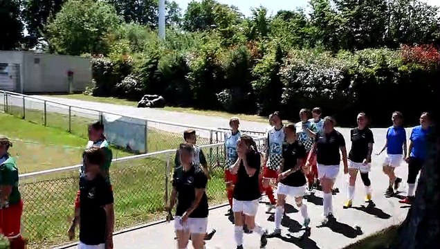Entrée et présentation des joueuses (Finale coupe du 76 Seniors Féminines le 02/06/2019)