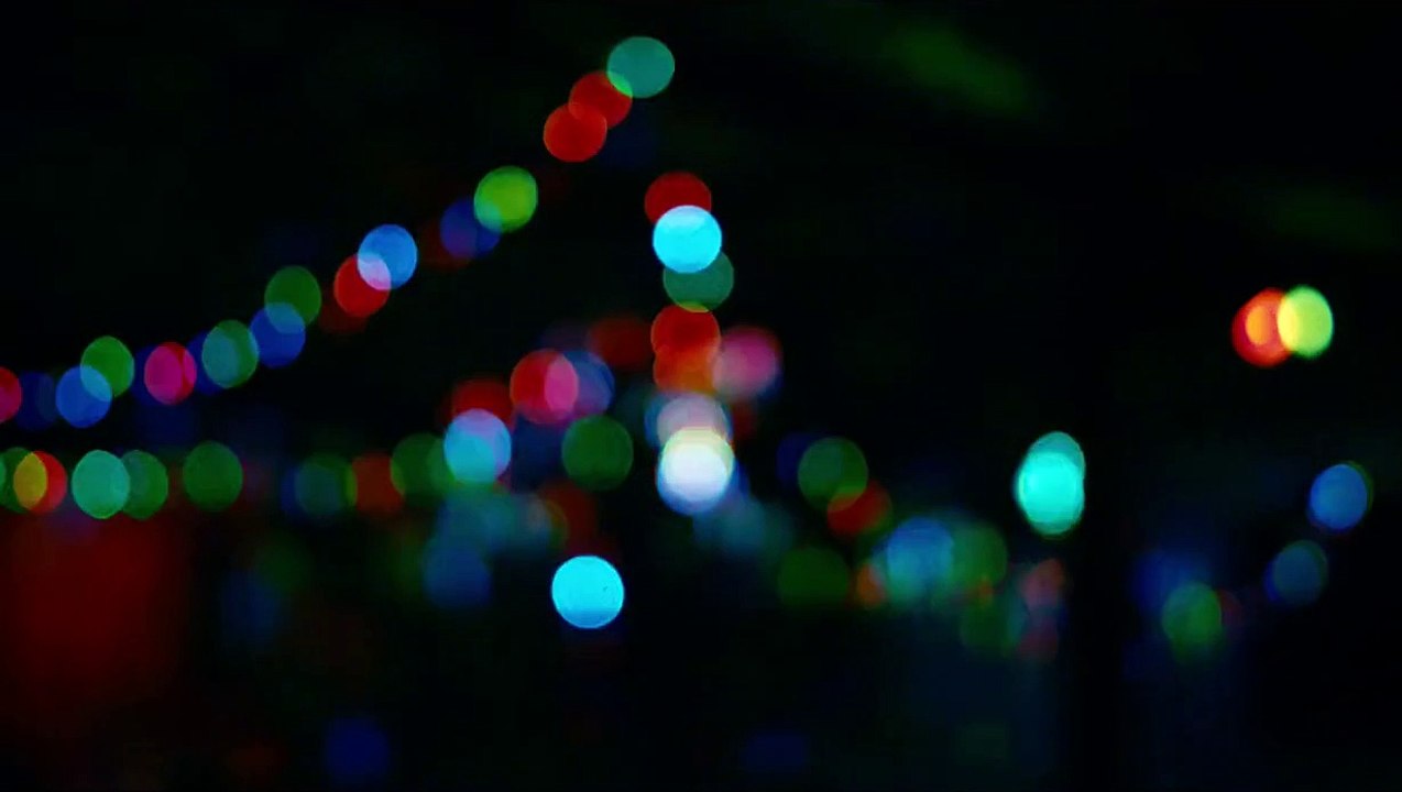 Manta Ray Film Extrait -Dancing