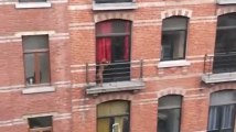 Bruxelles : il enferme et abandonne son chien sur son balcon en pleine tempête !