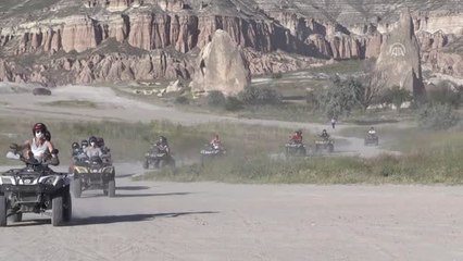 Kapadokya'da bayram tatili yoğunluğu sürüyor