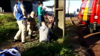 Após sair de 'cervejada', jovem cai na calçada e dorme; Siate foi chamado