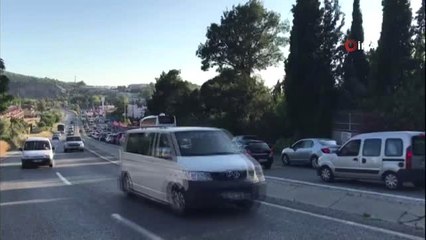 Kuşadası'na tatilin ilk 7 gününde 310 bin araç giriş yaptı