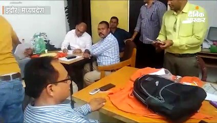 रिश्वत लेतेे हुए बीआईएस अधिकारी गिरफ्तार