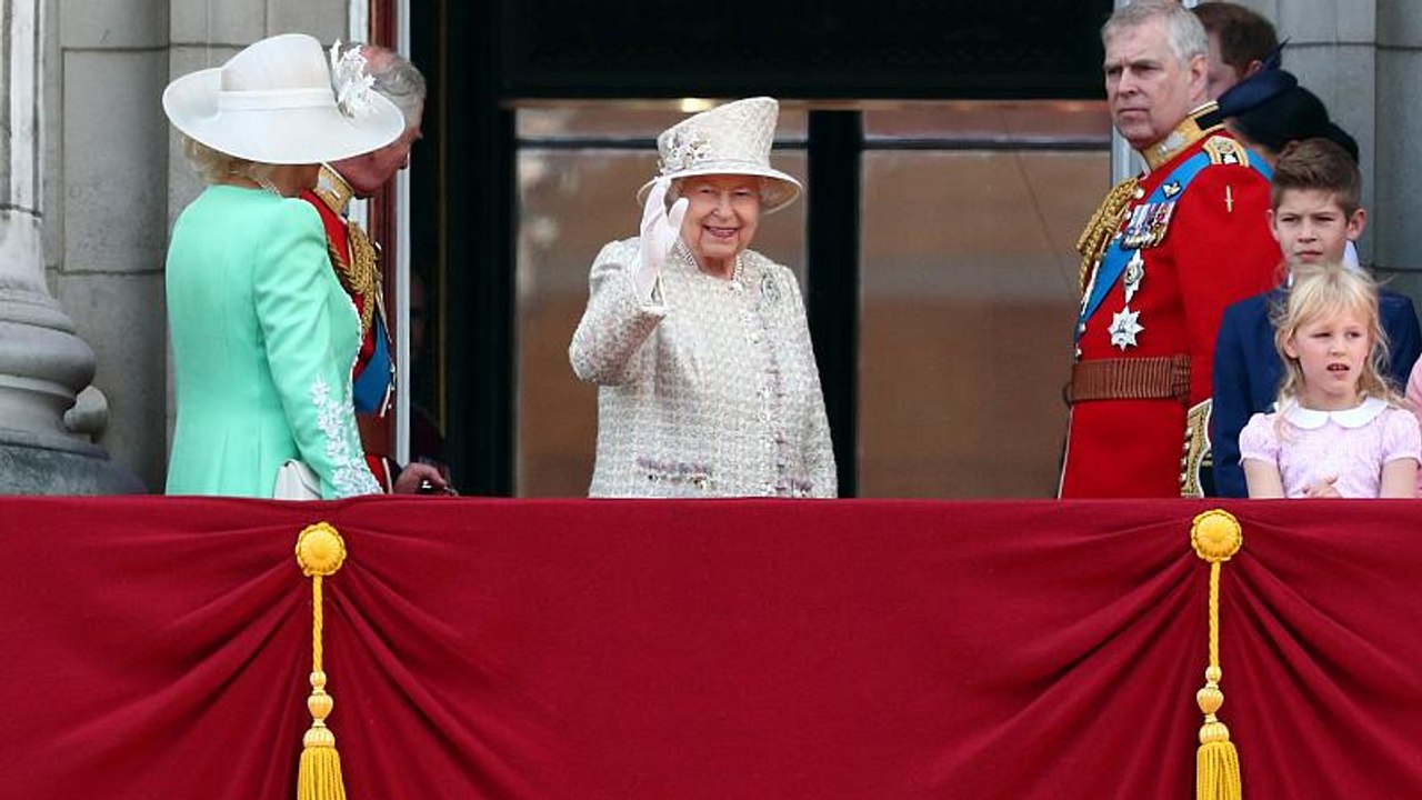 'Trooping the Colour': Queen feiert 93.
