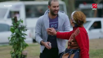 شاهدرجل يعتدي على أم وطفلها في الشارع! شوف رد فعل المصريين عليه!مضان_يجمعنا