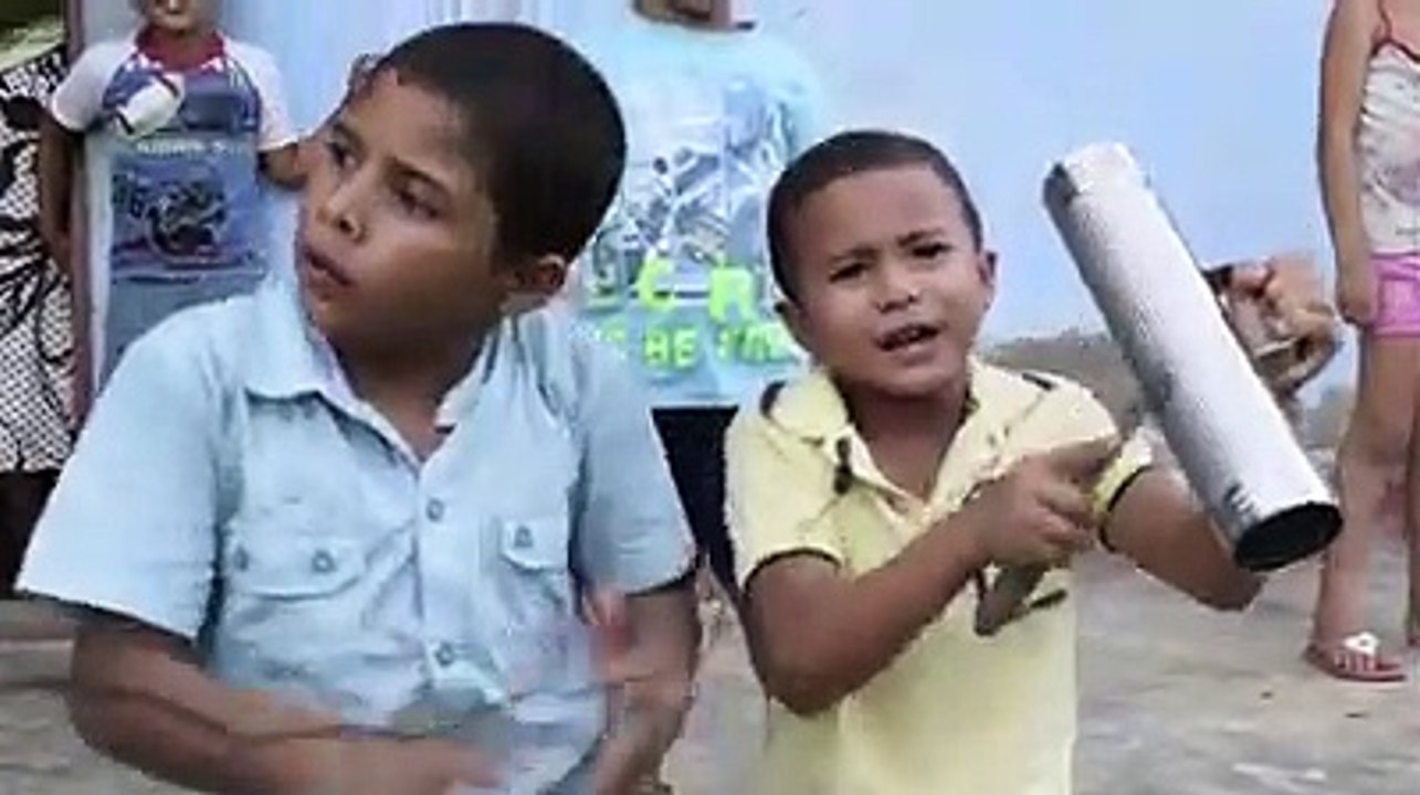 Dos Niños Talentoso Estamos de Fiesta con Jesus