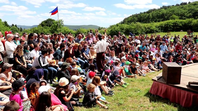 Au programme, déambulations, spectacles fixes et foire artisanale