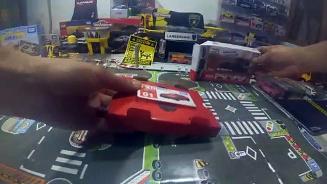 Tomica 4D 01 Nissan GT-R Vibrant Red トミカ4D 01 日産 GT-R バイブラントレッド