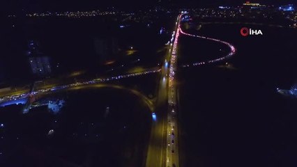 43 ilin geçiş noktasındaki trafik yoğunluğu havadan görüntülendi