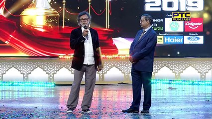 Rakyesh Om Prakash Mehra   Felicitated at PTC Punjabi Film Awards 2019 (11 14)