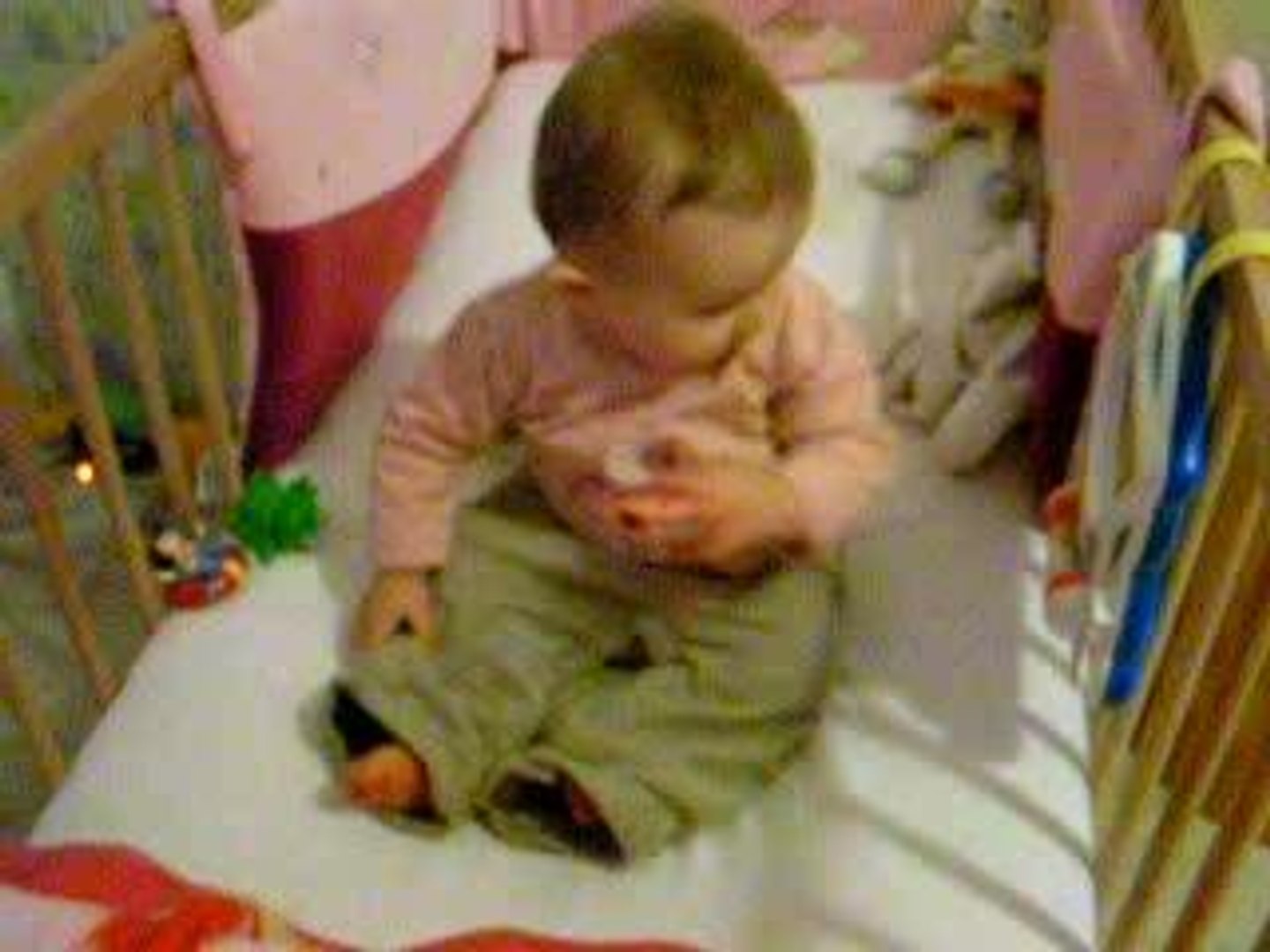 Bebe Se Met Debout Video Dailymotion