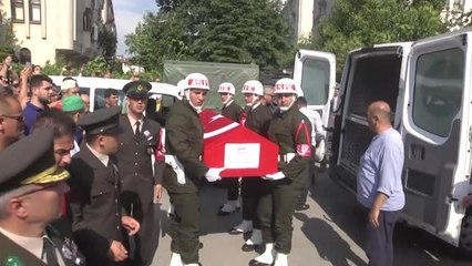 Şehit Piyade Uzman Çavuş Hayta, son yolculuğuna uğurlandı (2)