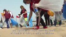 Lebanon: Volunteers join a national beach cleanup campaign