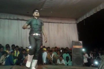 Jo Jaam Se Peeta Hu Utar Jati Hai_