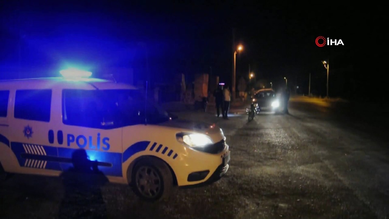 Şuhut İlçe Emniyet Müdürlüğü Trafik ve Asayiş ekiplerinden yol denetimi