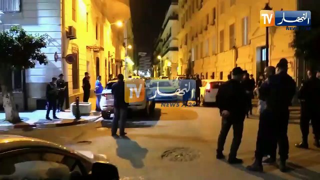 لحظة خروج عبد القادر بن مسعود من محكمة سيدي امحمد