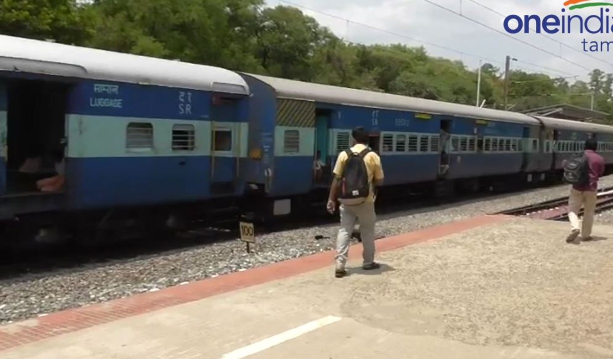 பிருந்தாவன் எக்ஸ்பிரஸ் ரயிலில் பெங்களூருக்கு கடத்திய 350 கிலோ ரேஷன் அரிசி மூட்டைகள் பறிமுதல்- வீடியோ