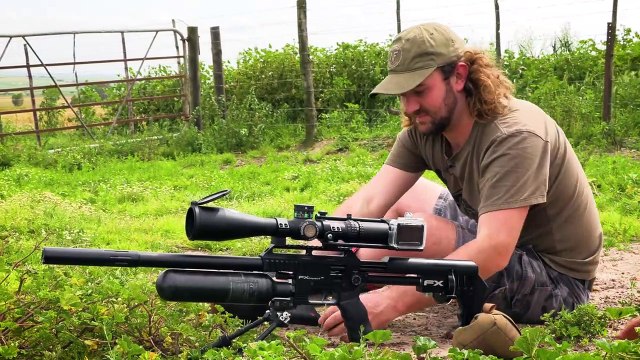 Crazy Long Range Pigeon Hunting!