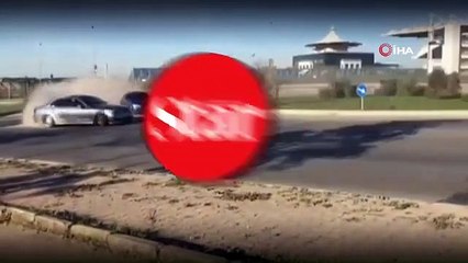 Trafikteki lüks araçların tehlikeli drift şovu kamerada
