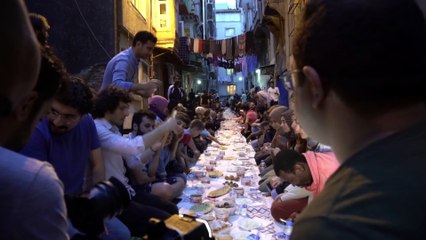 Irkçılık tartışmalarına örnek yanıt: Tarlabaşı Dayanışma